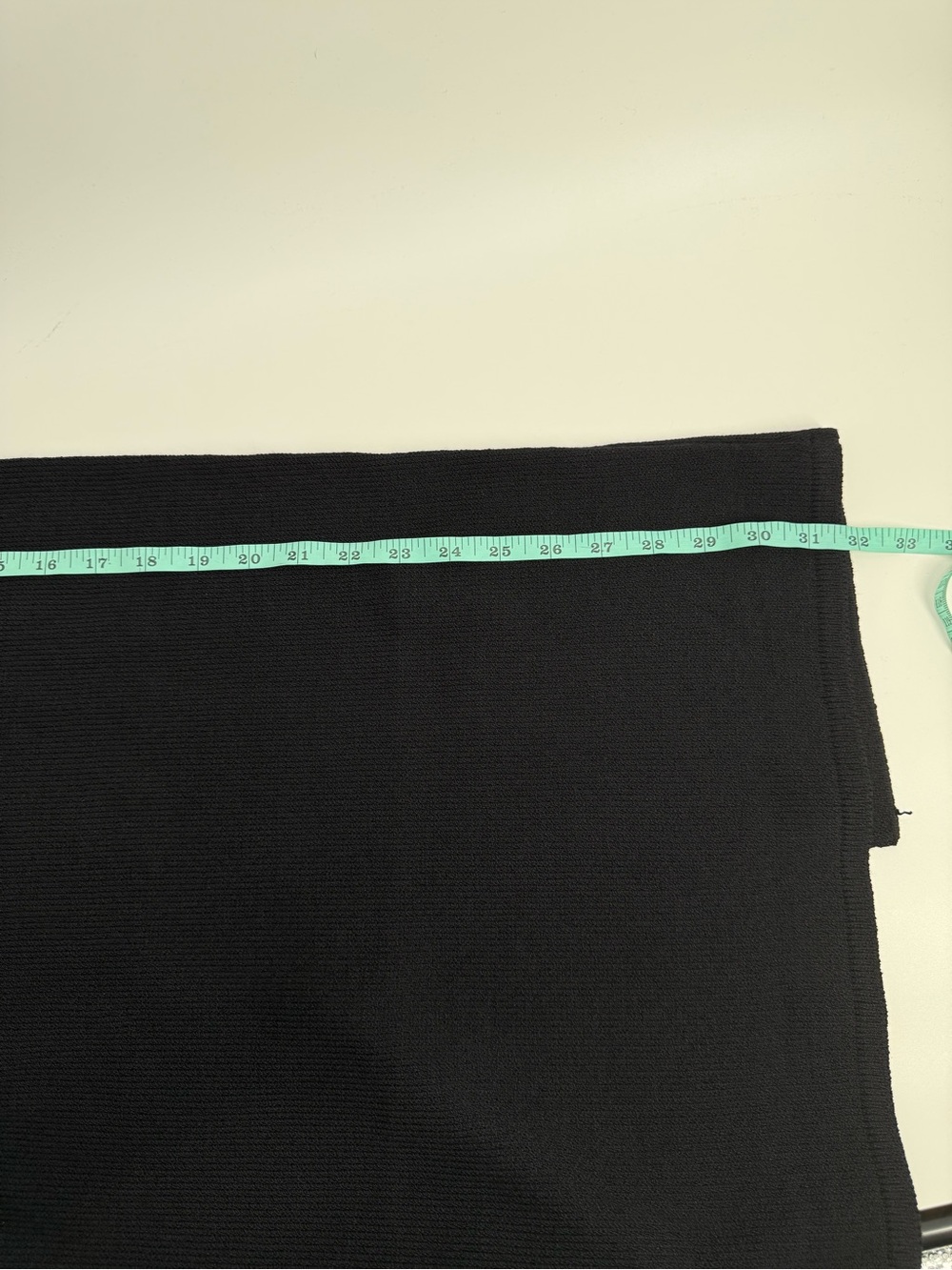 St. John Santana Knit Midi Pencil Skirt, Sz 2 - Picture 9 of 9